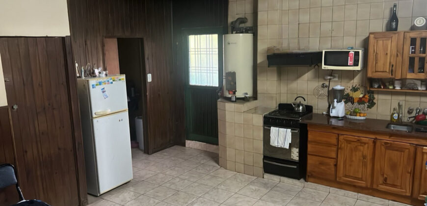 VENTA CASA EN PUEBLO NUEVO (JAUREGUI)