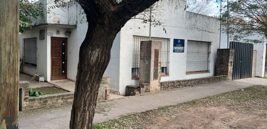 VENTA CASA EN PUEBLO NUEVO (JAUREGUI)