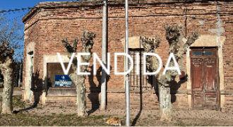 VENTA CASA ANTIGUA EN VILLA LIA SAN ANTONIO DE ARECO-VENDIDA