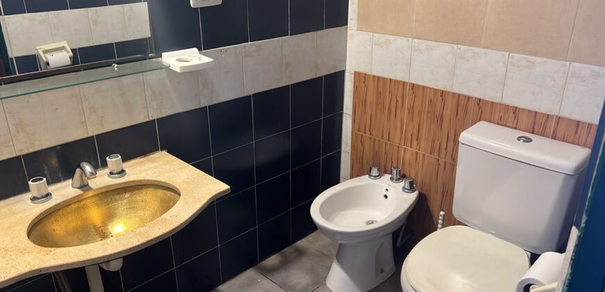 VENTA CASA EN CAPITÁN SARMIENTO