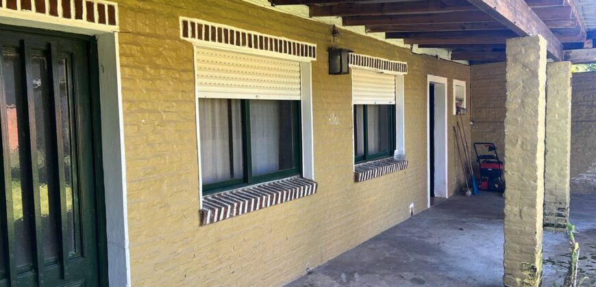 VENTA CASA EN CAPITÁN SARMIENTO